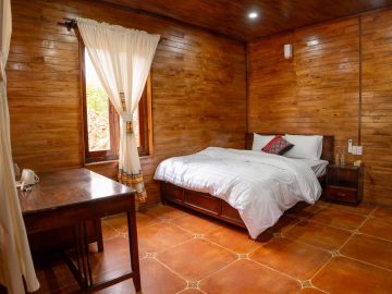 Me Farmstay - Stone Bungalow