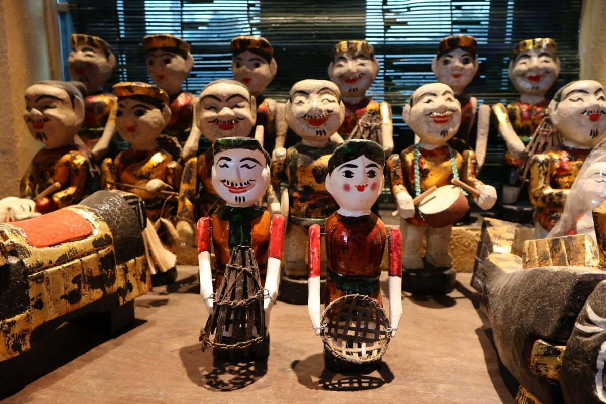 Hong Quang Water Puppetry - Ecohost