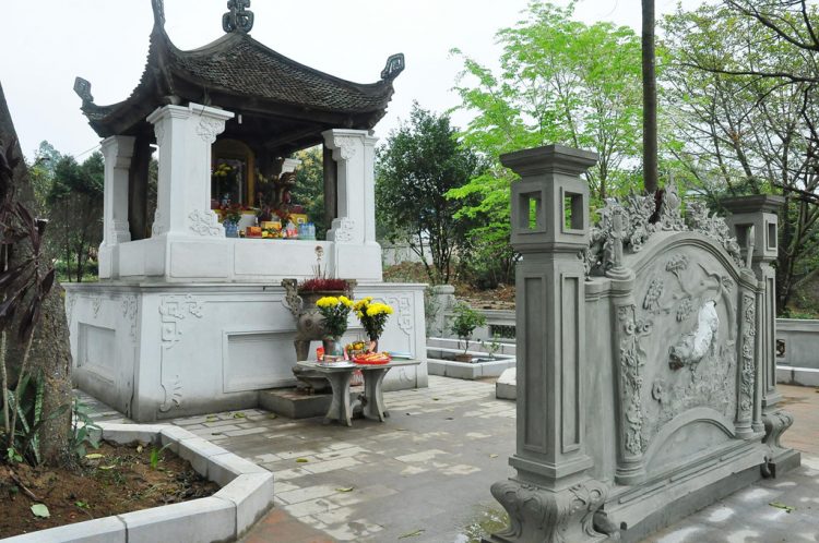 Ngo Quyen Tomb