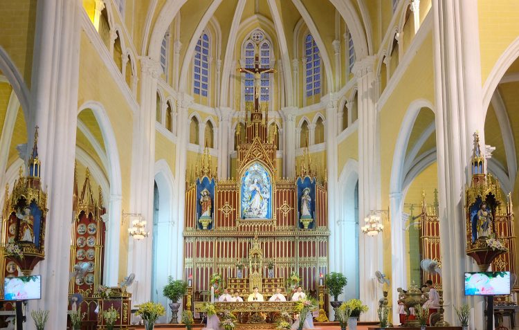 Phu Nhai Church