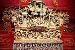 Quan Thanh temple in Vietnam eco trip