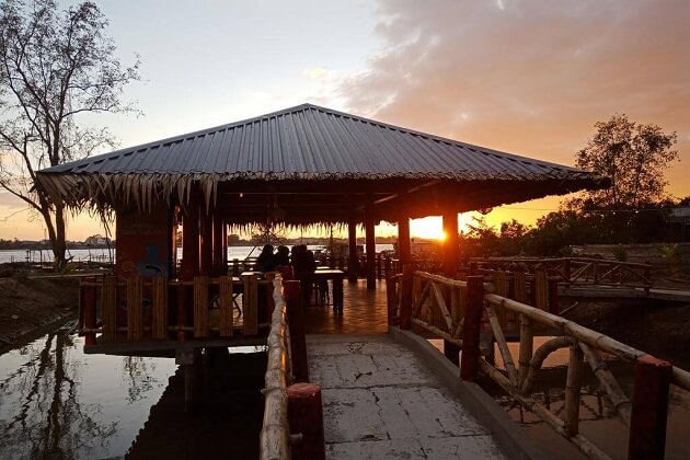 Riverside Homestays