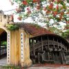 Tile-roofed Bridge