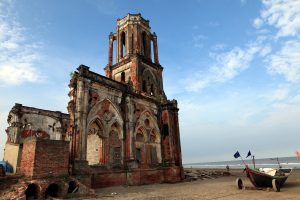 hai ly ruined church nam dinh vietnam ecohost
