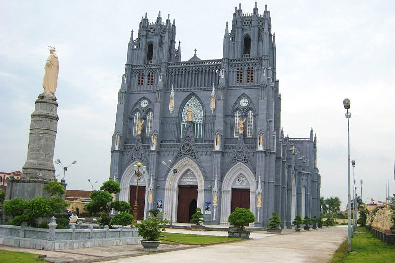 phu nhai church ecohost asia