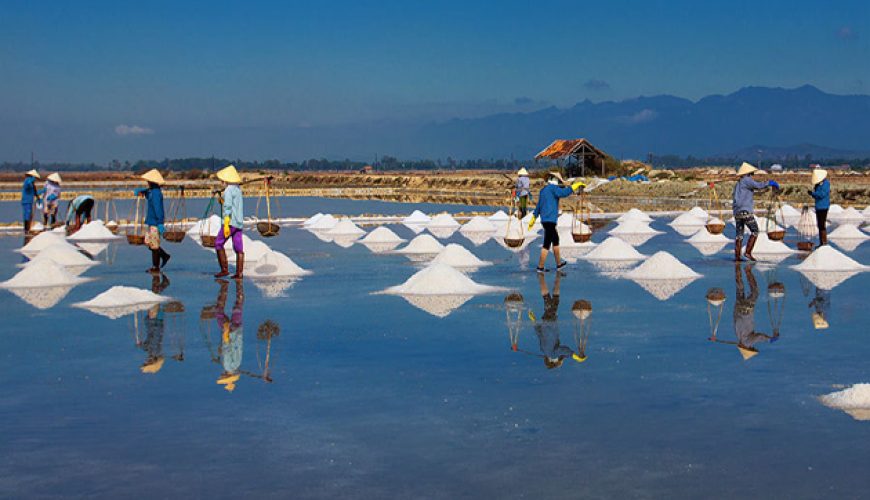 salt village in Nam dinh ecohost asia