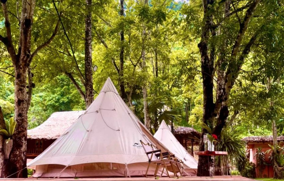 Bản Ba Jungle Lodge – Lều Glamping