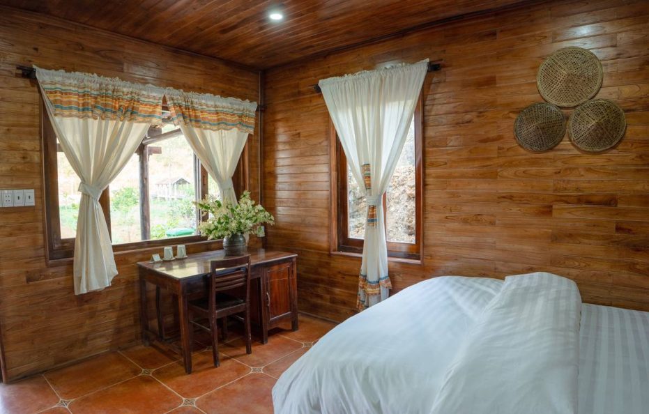 Mế Farmstay – Bungalow Đá