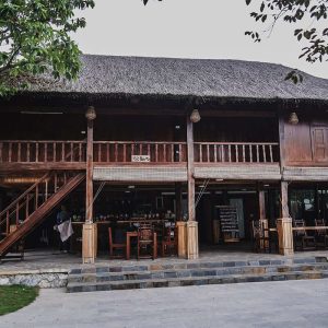 Thảo Mộc Villa Ba Vì - Nhà Sứ