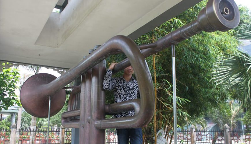 chiếc kèn đồng lớn nhất Việt Nam tại Nam Định