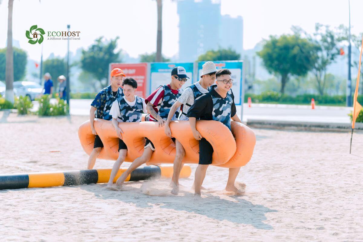 trò chơi cả đội phải khéo cùng nhau đi